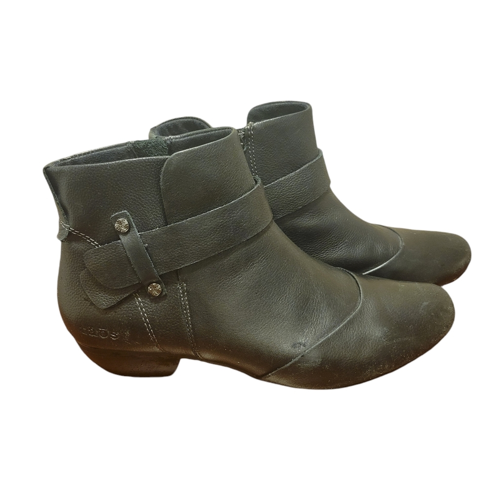 Taos Black Leather Ankle Boots